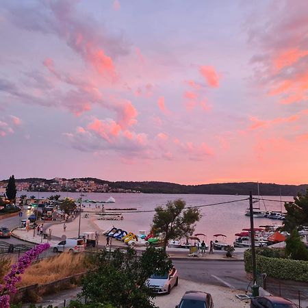 Apartman Simac Okrug Gornji Trogir Ngoại thất bức ảnh