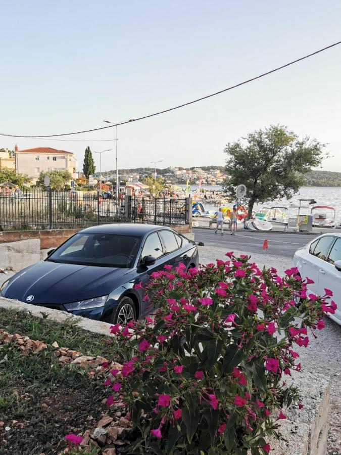 Apartman Simac Okrug Gornji Trogir Ngoại thất bức ảnh