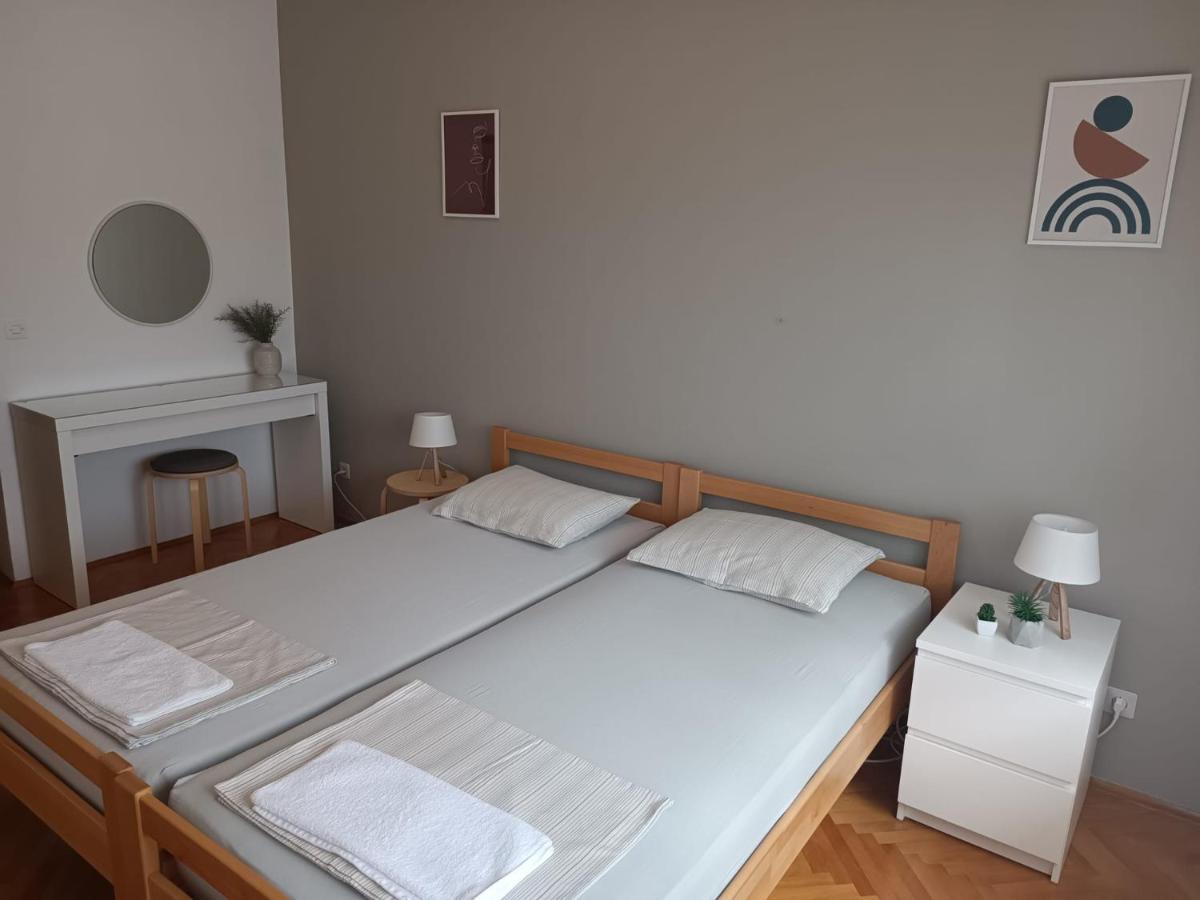 Apartman Simac Okrug Gornji Trogir Ngoại thất bức ảnh