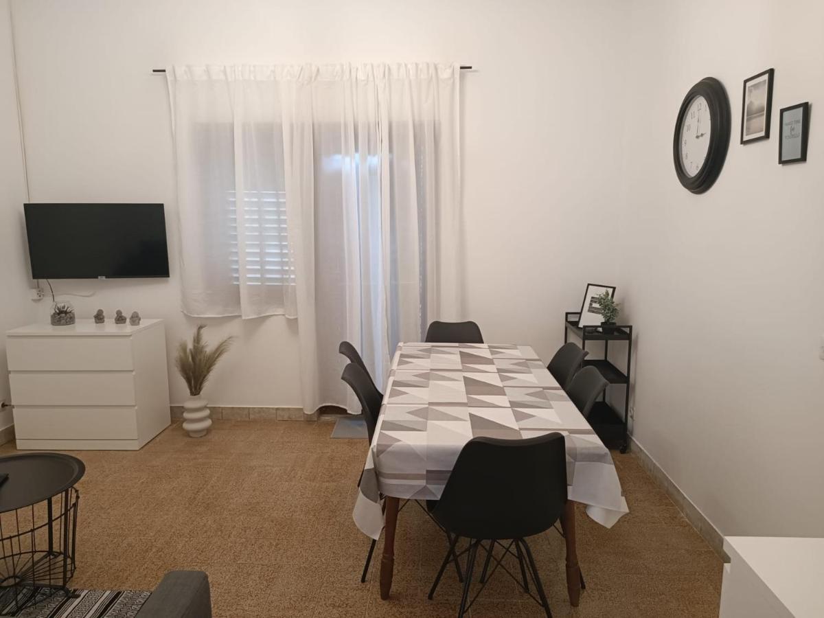 Apartman Simac Okrug Gornji Trogir Ngoại thất bức ảnh