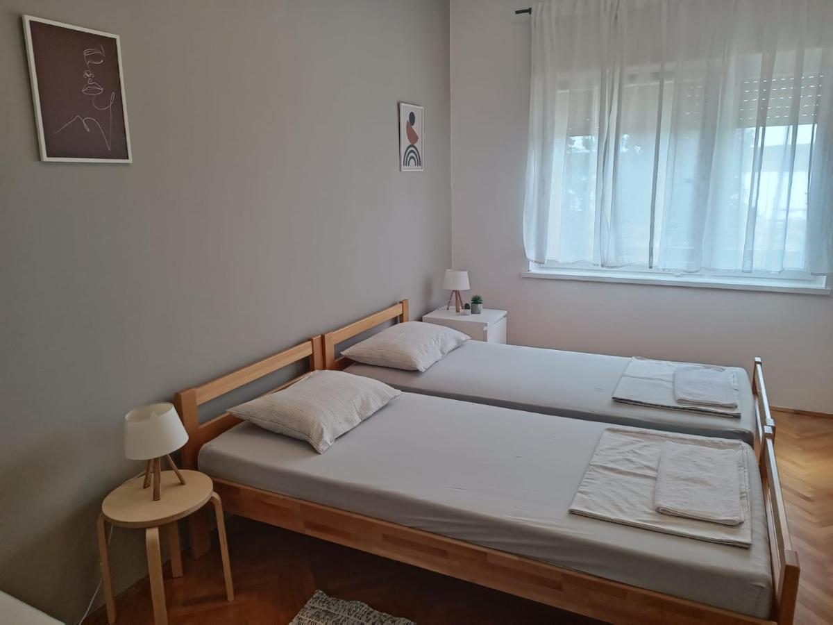 Apartman Simac Okrug Gornji Trogir Ngoại thất bức ảnh